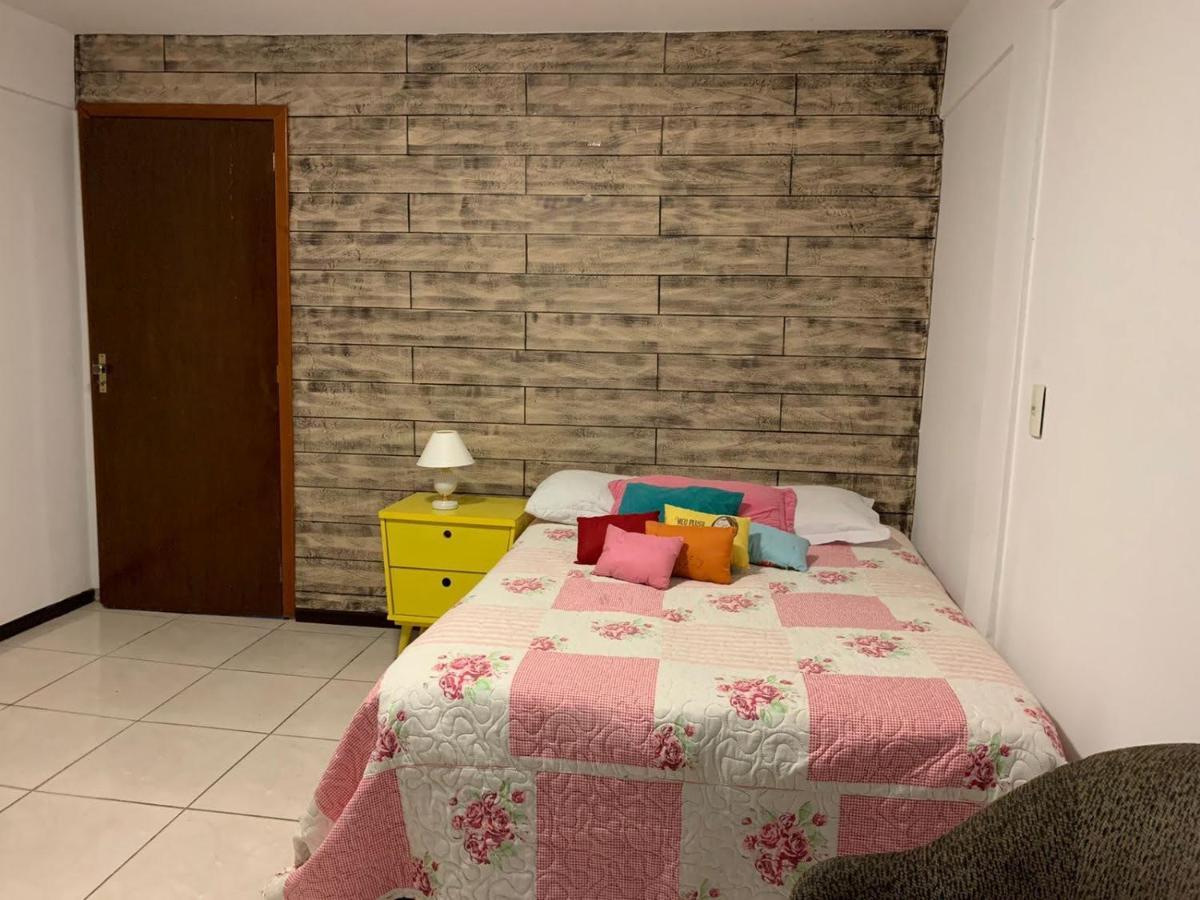 Quartos Próximos à Oktoberfest, Em *